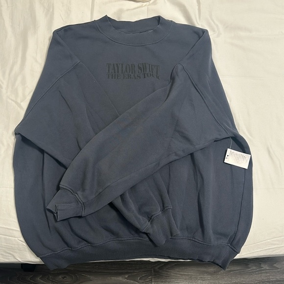 TAYLOR SWIFT BLUE THE ERAS TOUR SWEATER - Picture 1 of 3